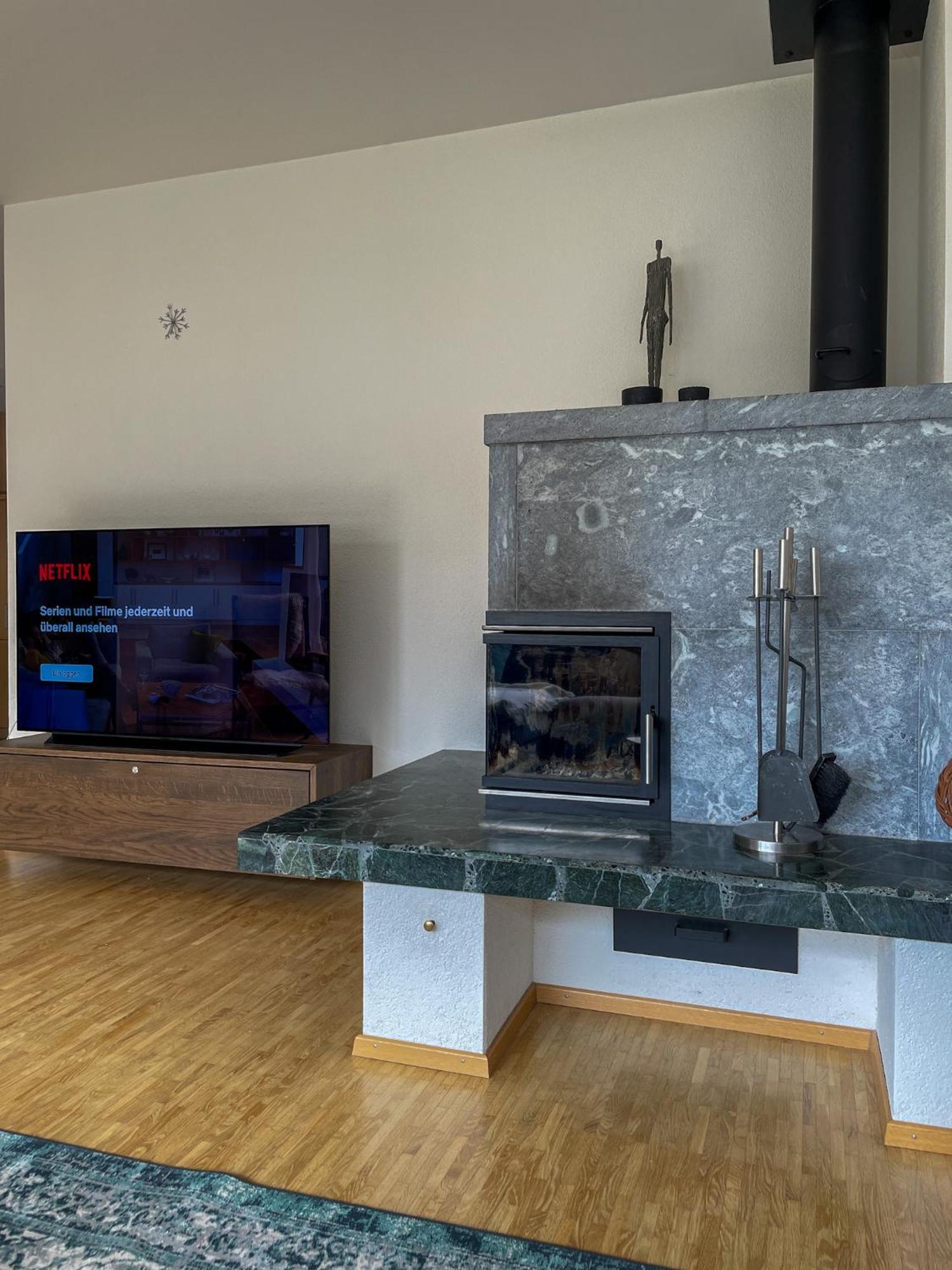 Top Modernes Apartment Im Herzen Von Andermatt Balkon & Bergblick Экстерьер фото